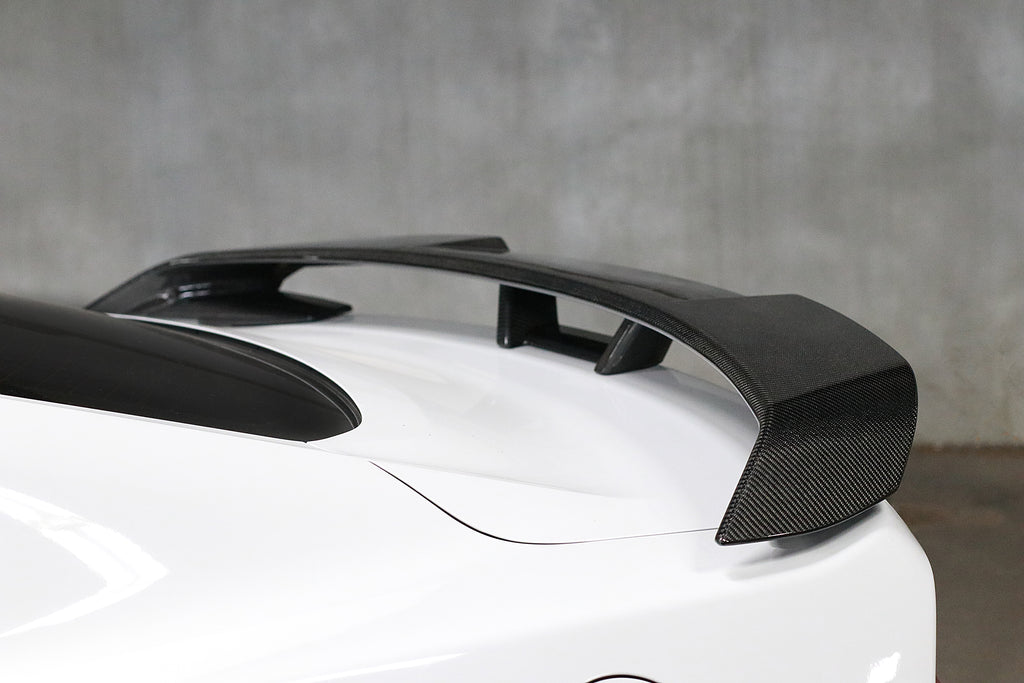 CARBON FIBER PERFORMANCE PACK STYLE REAR SPOILER (S8 STYLE) (FORD MUSTANG S550 2015-2023)