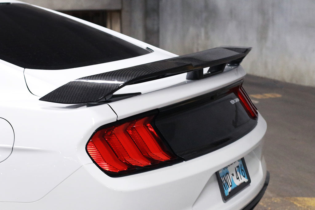 CARBON FIBER PERFORMANCE PACK STYLE REAR SPOILER (S8 STYLE) (FORD MUSTANG S550 2015-2023)